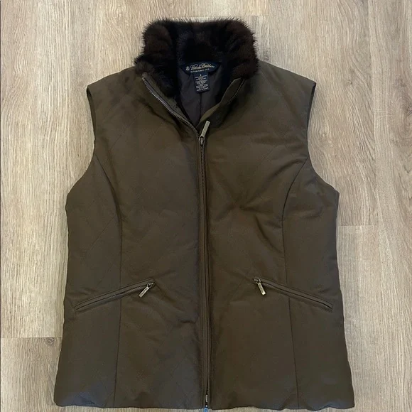 Brooks Brothers Womens Down Vest, dual tab zip with Mink lined collar Size 4 - Picture 1 of 9